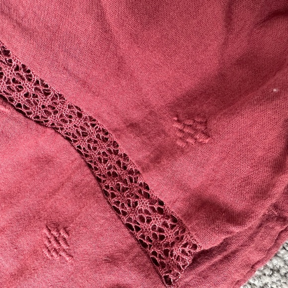 Red blouse - Picture 2 of 3